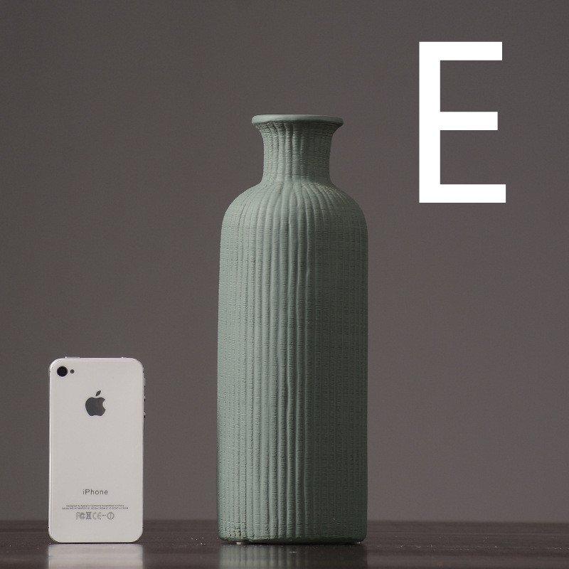 Ceramic Flower Vase Pot with Minimalist Design | Elegant Home Decor for Stylish Arrangements