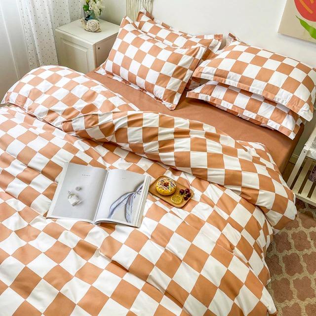 Checked Bedding Set | Duvet Covers with Stylish Design | Soft Polyester for Cozy Bedrooms
