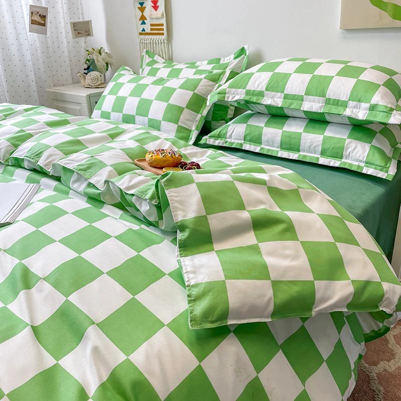 Checked Bedding Set | Duvet Covers with Stylish Design | Soft Polyester for Cozy Bedrooms