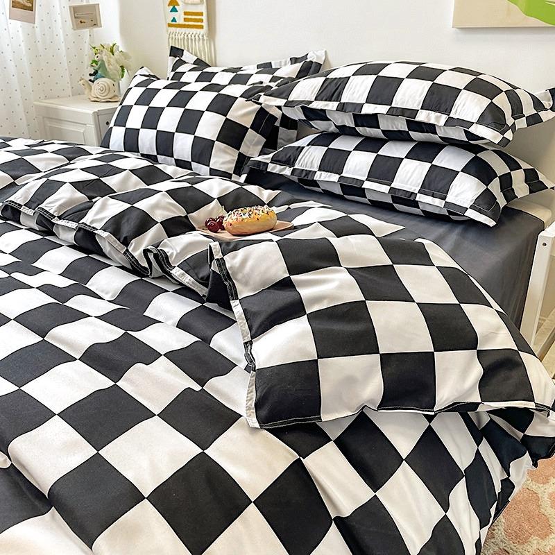 Checked Bedding Set | Duvet Covers with Stylish Design | Soft Polyester for Cozy Bedrooms