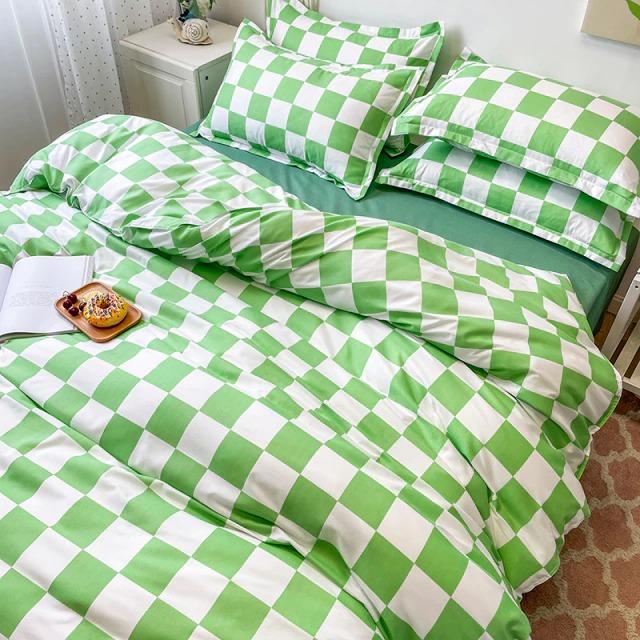 Checked Bedding Set | Duvet Covers with Stylish Design | Soft Polyester for Cozy Bedrooms