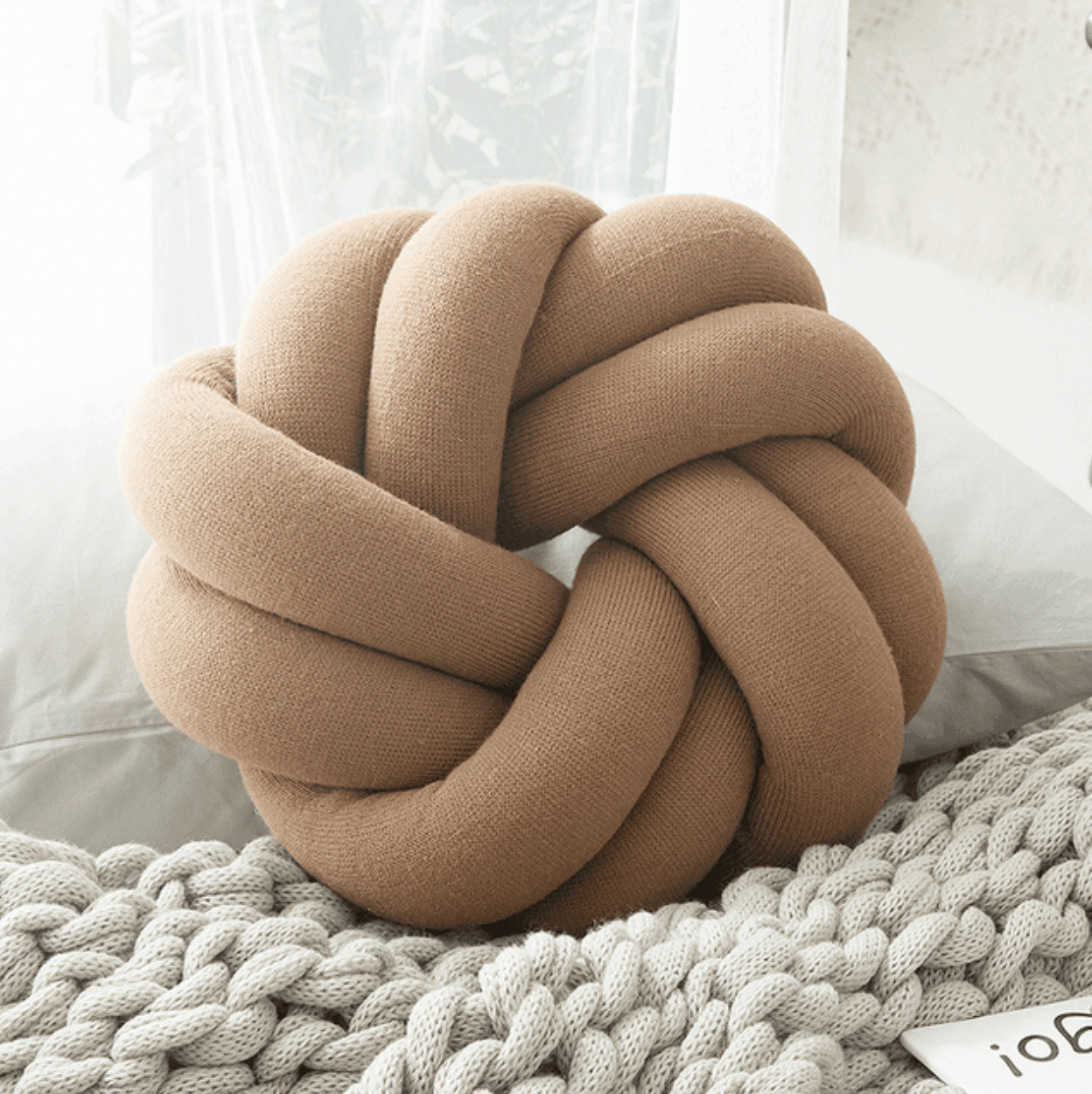 Creative Cotton Knot Ball Pillow | Decorative Throw Pillow with Handmade Design | Stylish Cushion for Elegant Home Decor