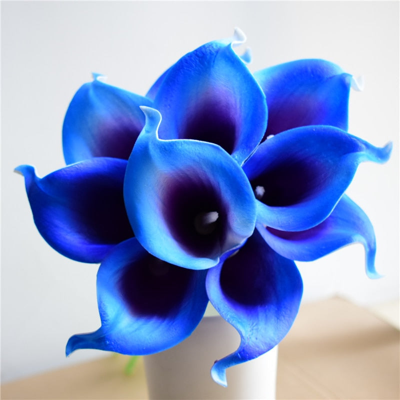 Elegant Calla Lily Flower Bouquet with Real Touch Design | Stunning Marine Blue Decor for Weddings and Events