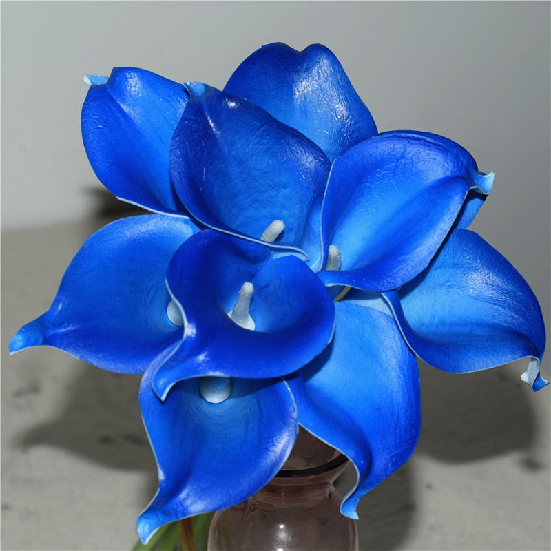 Elegant Calla Lily Flower Bouquet with Real Touch Design | Stunning Marine Blue Decor for Weddings and Events
