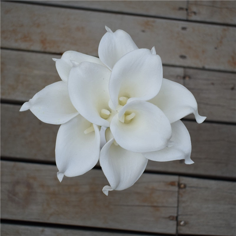 Elegant Calla Lily Flower Bouquet with Real Touch Design | Stunning Marine Blue Decor for Weddings and Events