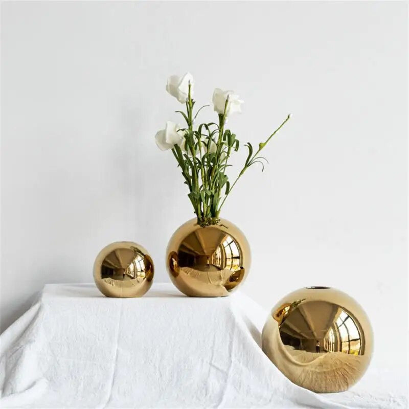 Elegant Ceramic Flower Vase with Exquisite Craftsmanship | Perfect for Home Decor