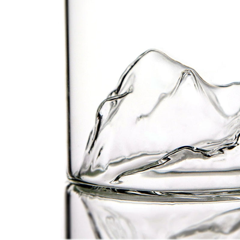 Elegant Crystal Whiskey Glass | Japanese Design with 250 mL Capacity | Perfect Drinking Glassware for Sake and Everyday Use