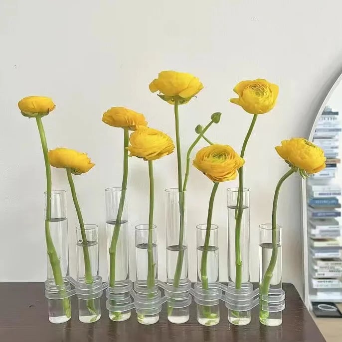 Flexible Flower Vase | Adjustable Glass Design for Unique Floral Arrangements