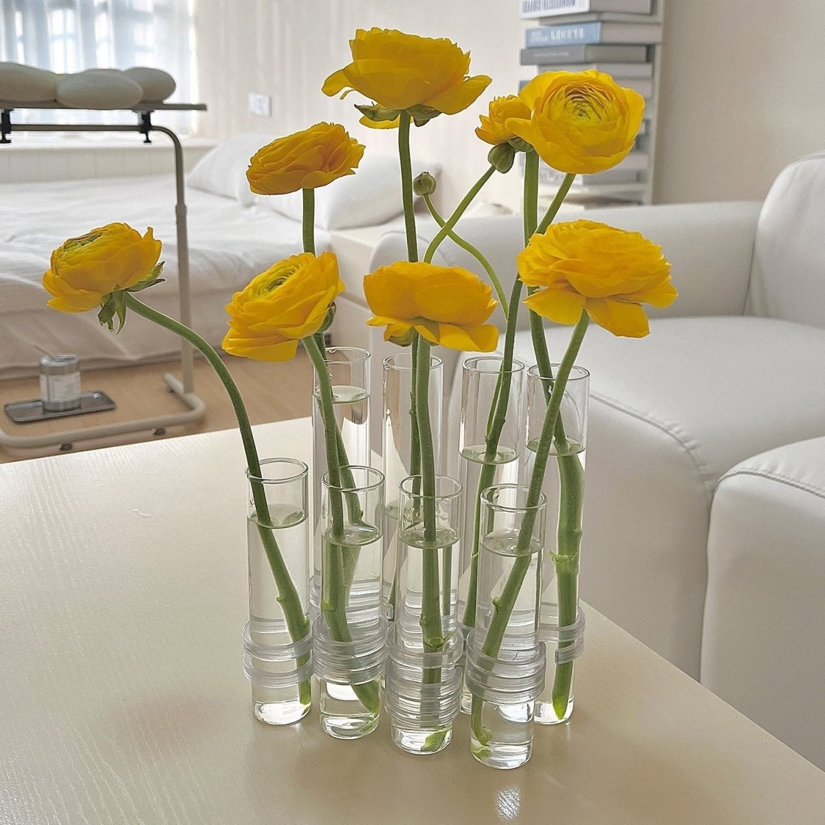 Flexible Flower Vase | Adjustable Glass Design for Unique Floral Arrangements