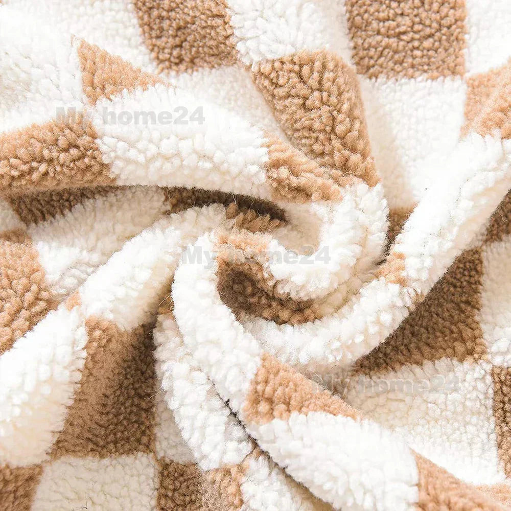 Luxurious Faux Fur Pillowcase | Checkerboard Design for Cozy Elegance