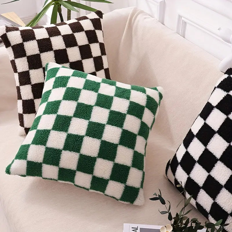 Luxurious Faux Fur Pillowcase | Checkerboard Design for Cozy Elegance