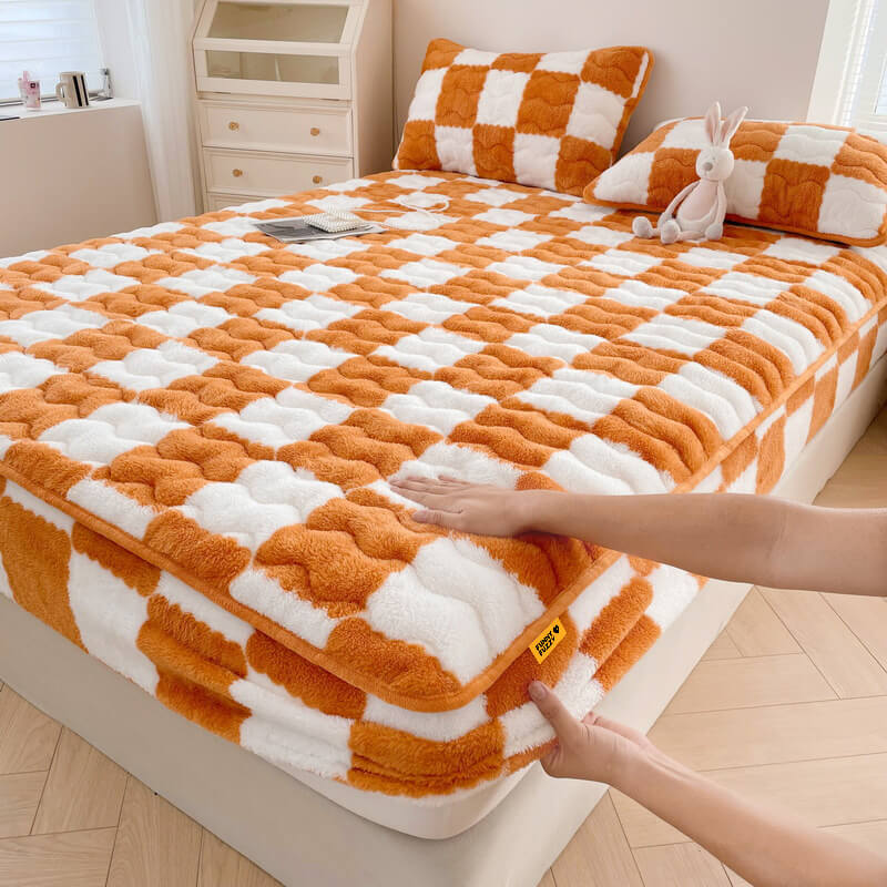 Luxurious Velvet Fitted Bed Sheet with Chic Checked Design for Ultimate Comfort