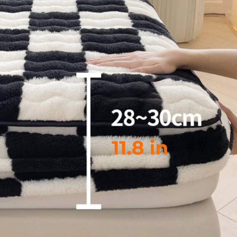 Luxurious Velvet Fitted Bed Sheet with Chic Checked Design for Ultimate Comfort