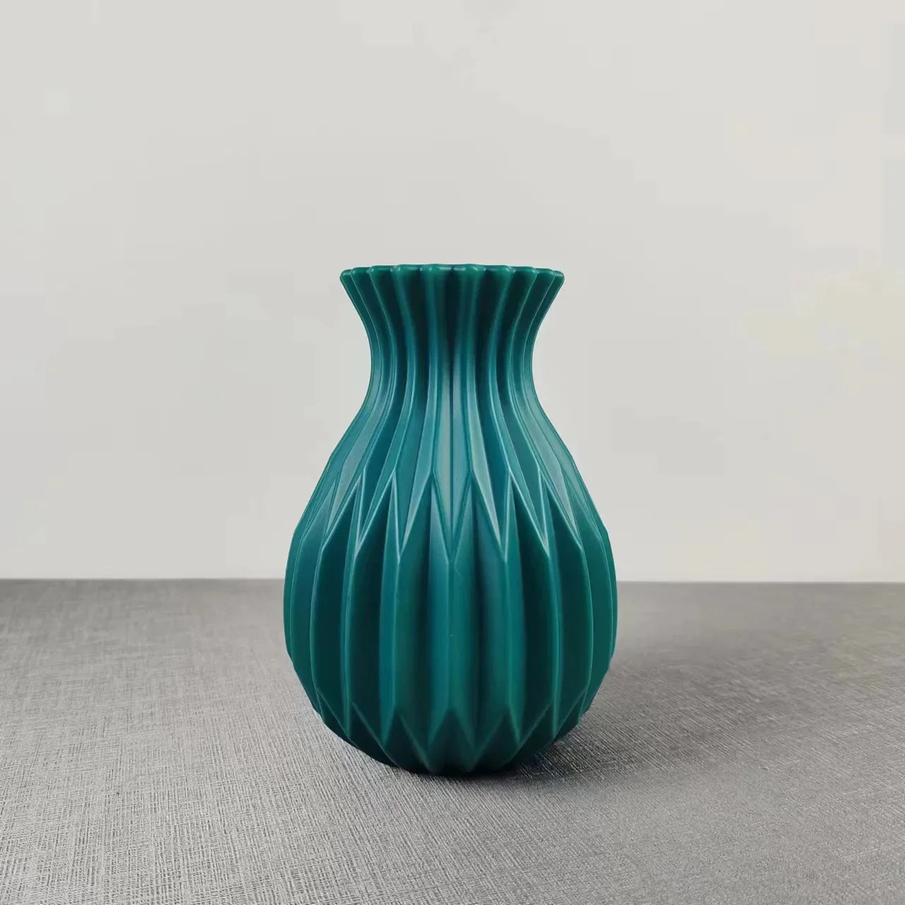 Modern Flower Vase | Decorative Plastic Design with Chic Aesthetics | Perfect for Home Decor or Wedding Arrangements