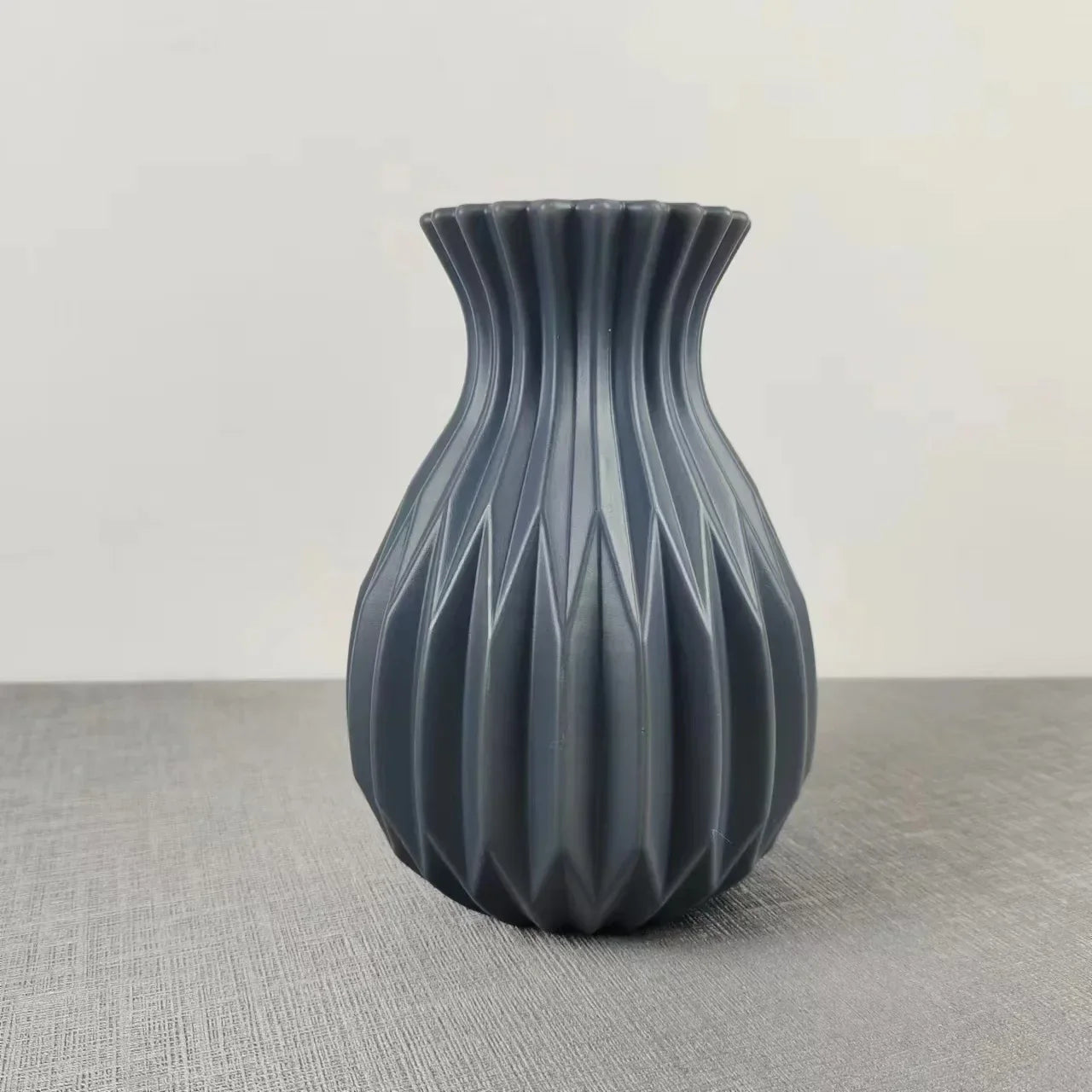 Modern Flower Vase | Decorative Plastic Design with Chic Aesthetics | Perfect for Home Decor or Wedding Arrangements