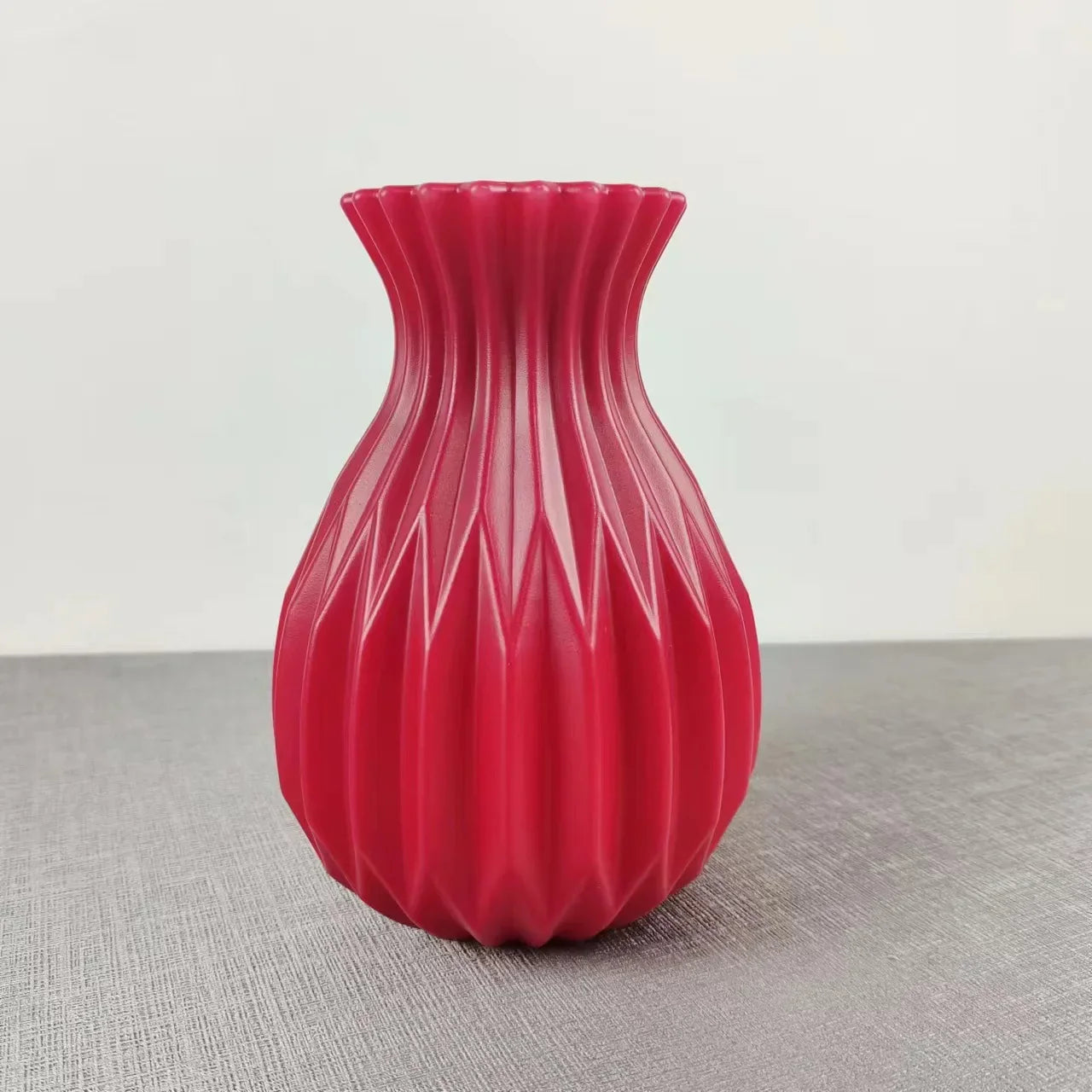 Modern Flower Vase | Decorative Plastic Design with Chic Aesthetics | Perfect for Home Decor or Wedding Arrangements