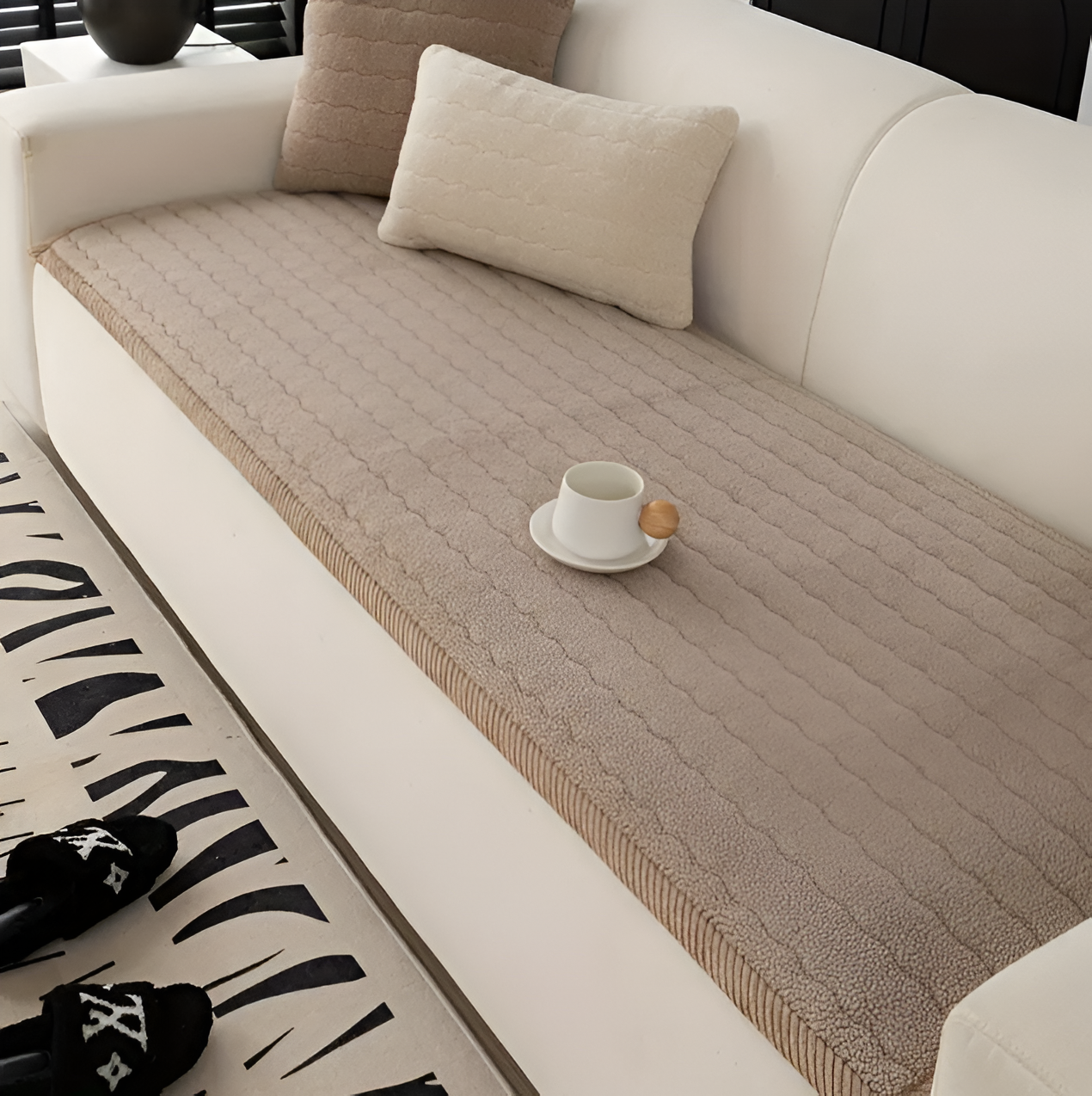PolyesPlush | Non-Slip Sofa Cover with Pet-Resistant Design | Stylish Protection for Clean Furniture