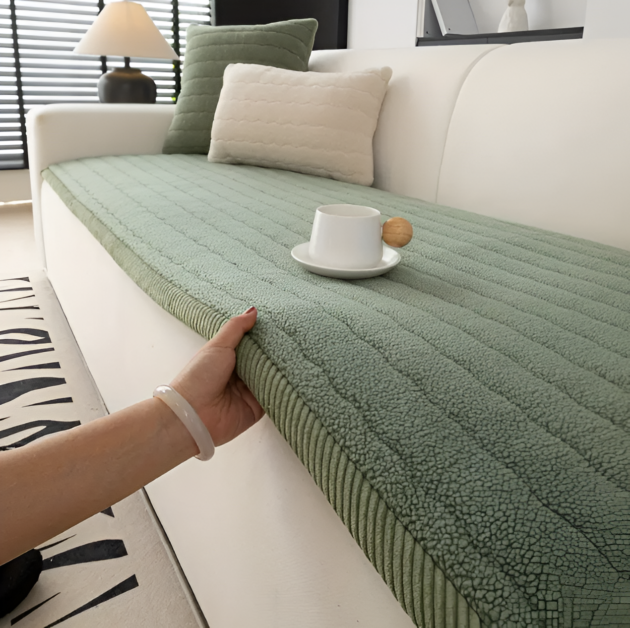 PolyesPlush | Non-Slip Sofa Cover with Pet-Resistant Design | Stylish Protection for Clean Furniture