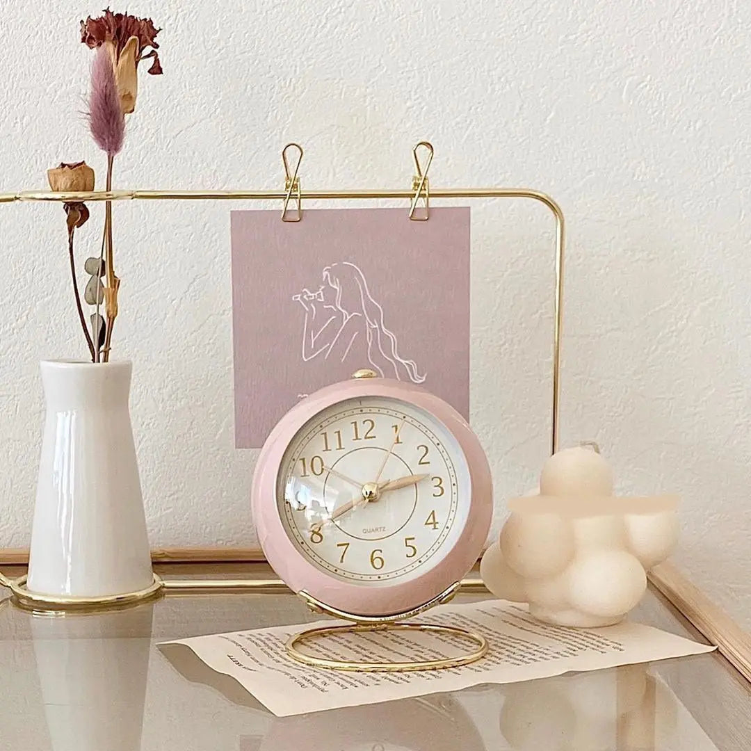 Retro Vintage Style Alarm Clock with Gold Accents & Silent Operation for Elegant Mornings
