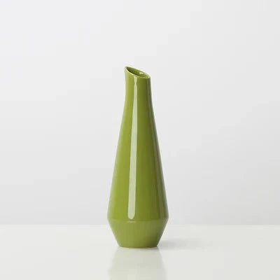 Vibrant Porcelain Flower Vase with Modern Design for Elegant Home Decor